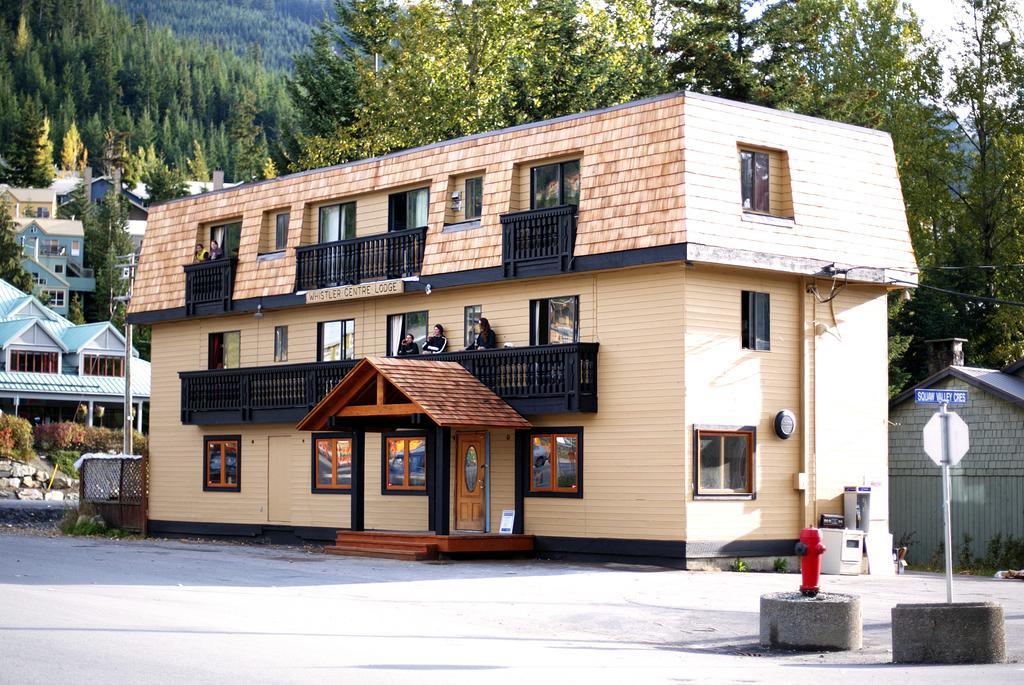 Southside Lodge Whistler Extérieur photo